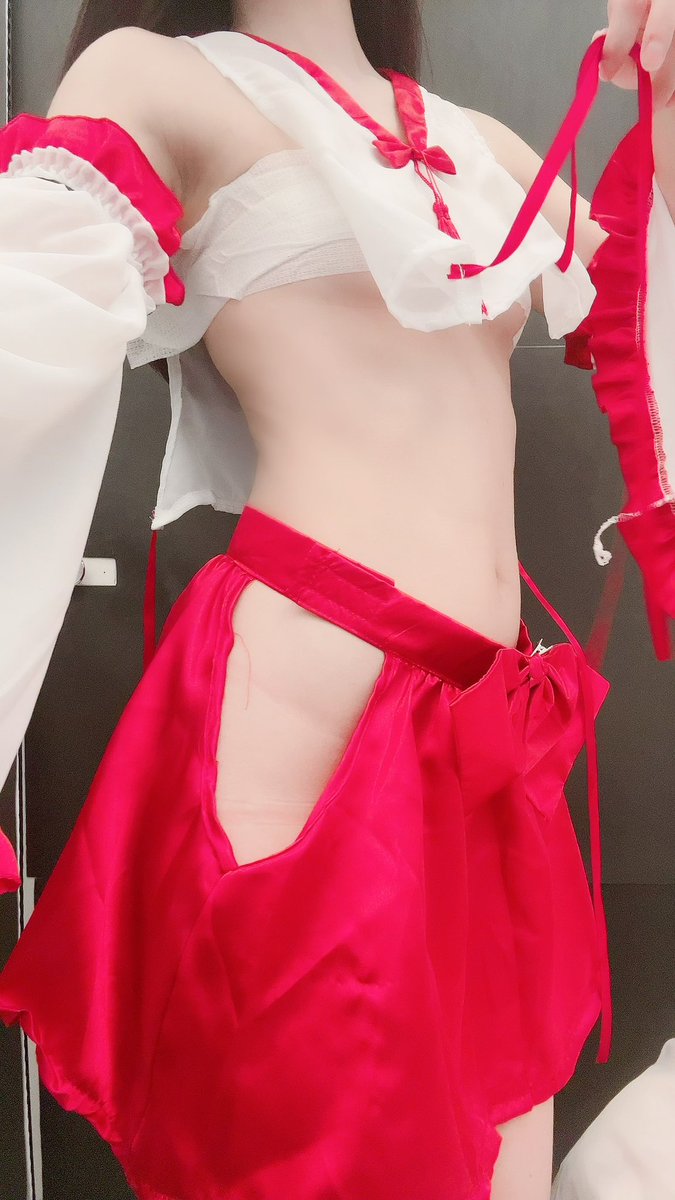 temako2424's tweet photo. 3月5日は巫女の日なんだって⛩️ https://t.co/ylqCmFhLxq