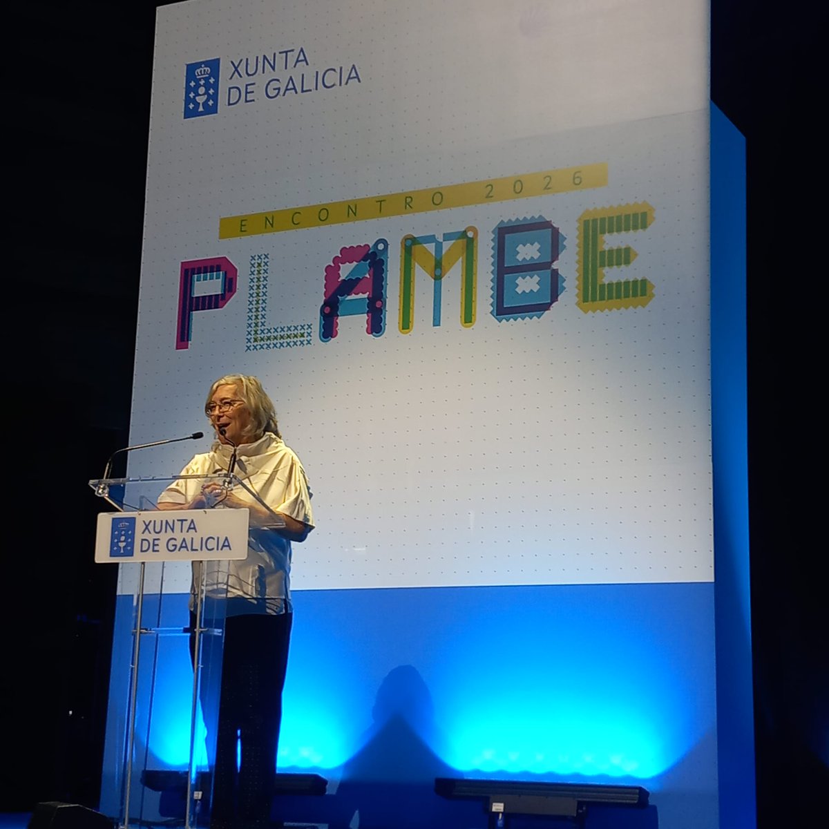 bescolaresgal's tweet photo. A directora xeral de Ordenación e Innovación Educativa, Judith Fernández Novoa, inaugura o #EPLAMBE26
Unha xornada que reúne ás máis de 900 persoas coordinadoras dos centros #PLAMBE 
#bescolaresgal #bescolaresgalabertas https://t.co/9bdCcBKBpt
