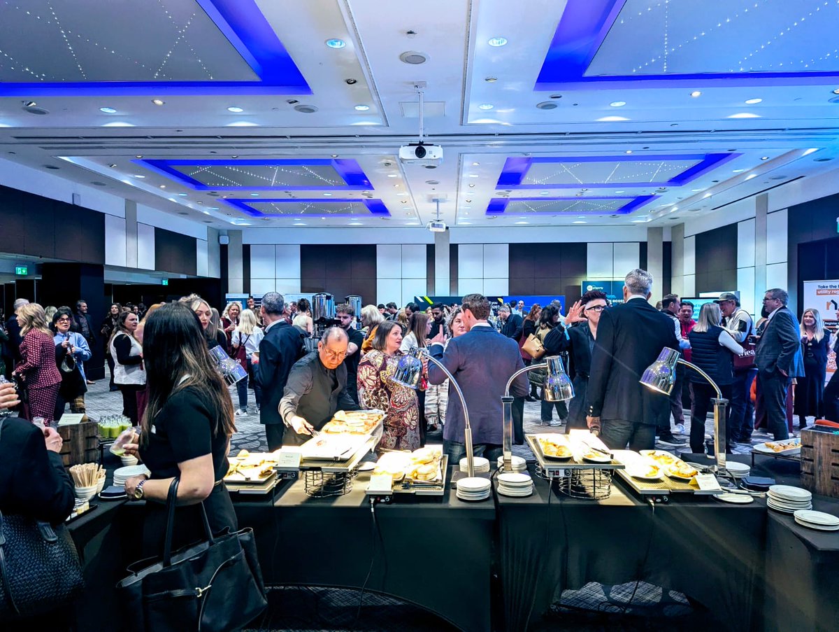 TwentyEA tweet media