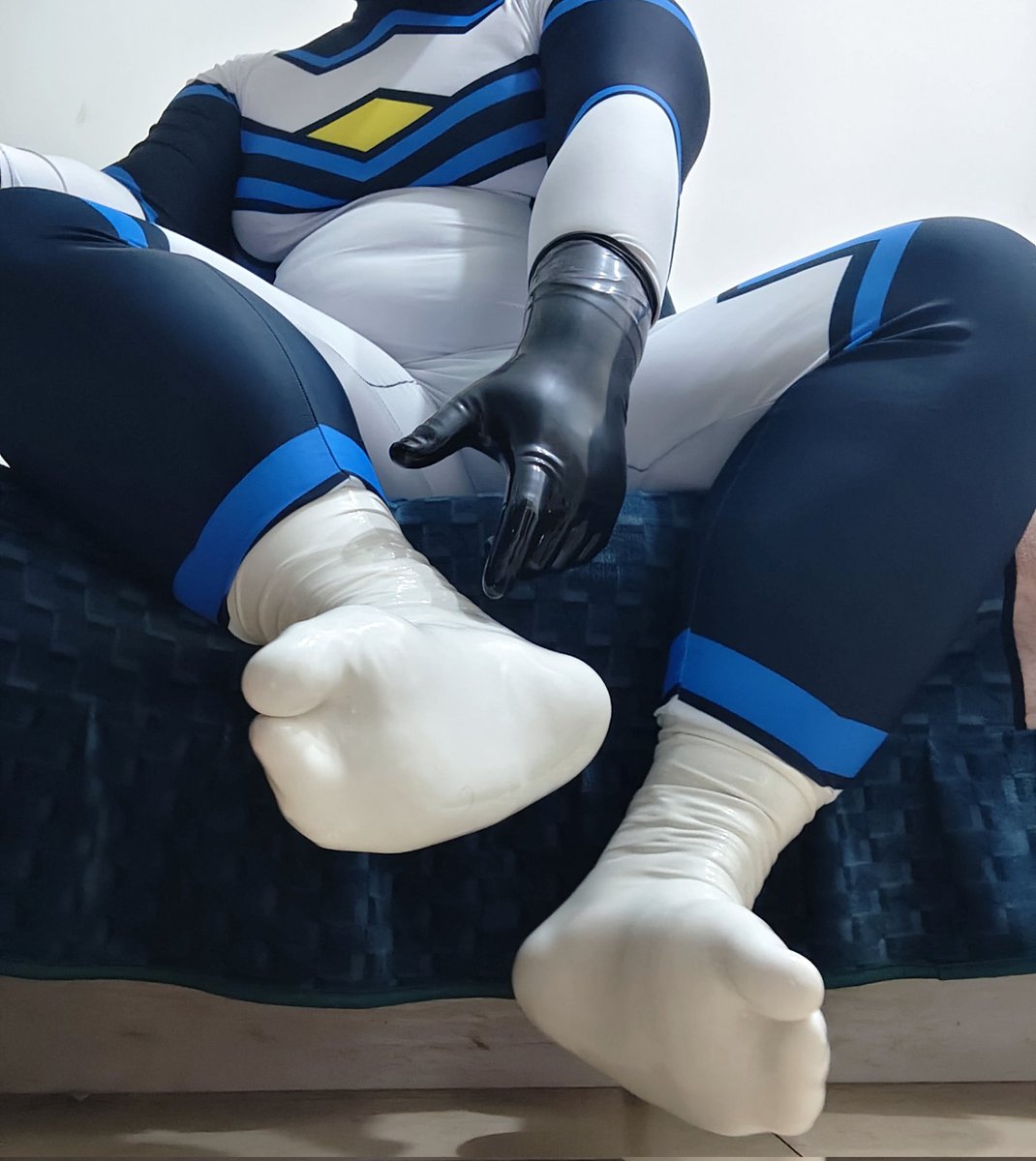 bachelor tweet media