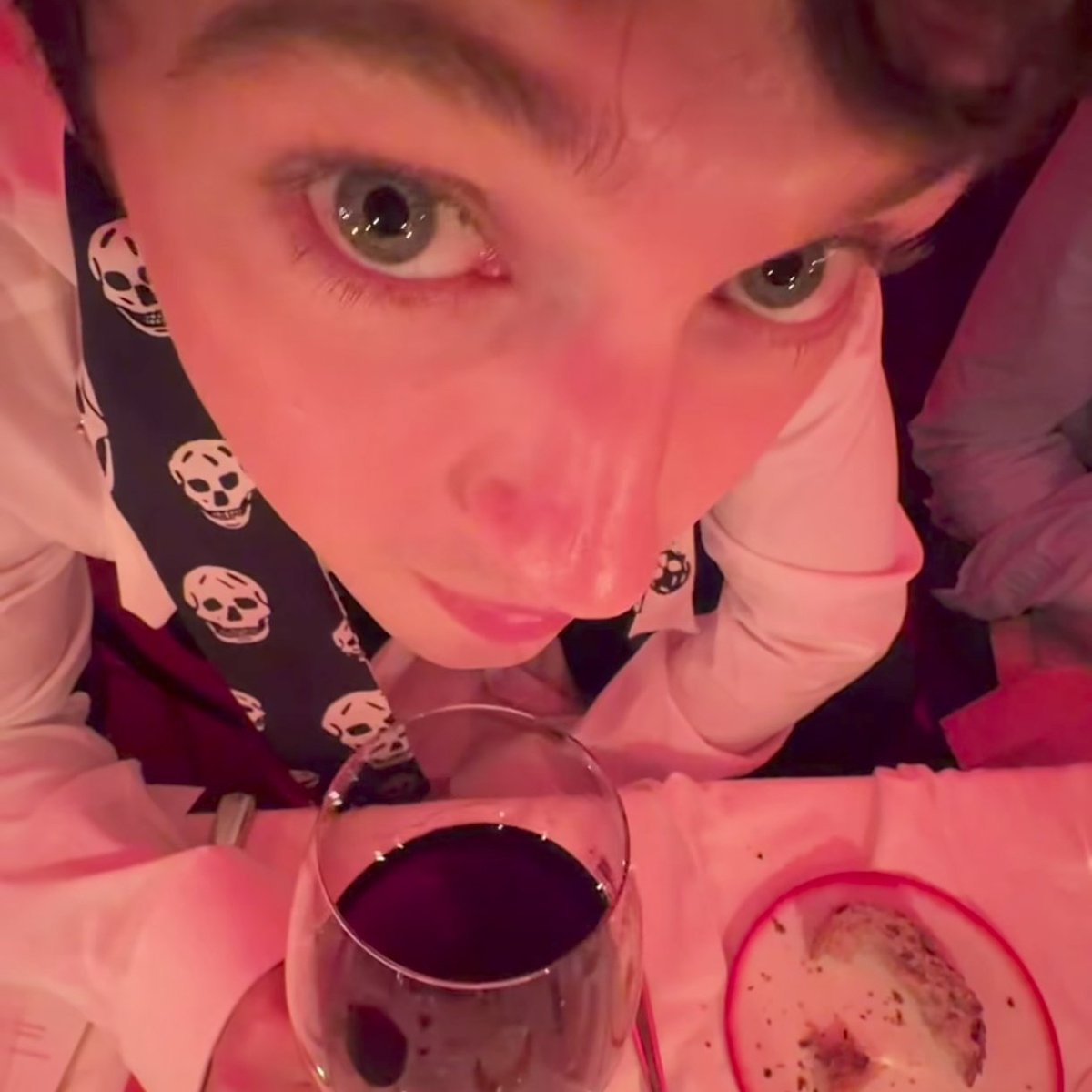 🍯protégez les poupées tweet media