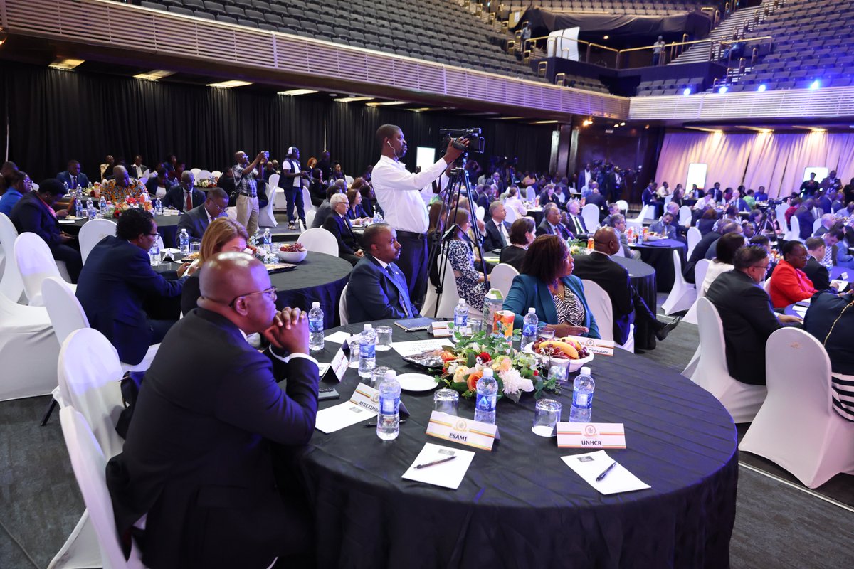 MoFA_ZW's tweet photo. This Thursday, Zimbabwe's Chief Diplomat, H.E. President Emmerson Dambudzo Mnangagwa, hosted the New Year’s Reception for diplomats accredited to Zimbabwe, as the country intensifies its pursuit of economic diplomacy as a central pillar of its foreign policy, anchored on the principles of mutual respect, cooperation, and peaceful engagement with the international community.

Speaking during the 2026 New Year’s Reception, the Minister of Foreign Affairs and International Trade, Prof. dr. Amon Murwira, outlined the country’s commitment to strengthening partnerships that promote sustainable development and prosperity.

Prof. Murwira said Zimbabwe’s foreign policy is rooted in the Constitution, particularly Section 12, which commits the country to peaceful coexistence, respect for international law, and the settlement of disputes through peaceful means. 

He added that the nation also draws guidance from the principles of the United Nations, including sovereign equality, non-interference, and cooperation for peace and development.
The Foreign Minister highlighted that Zimbabwe’s doctrine of foreign relations, articulated by President Mnangagwa, promotes engagement with all nations through a non-judgmental and non-adversarial approach. This framework, he said, reflects the country’s guiding principle of being “a friend to all and an enemy to none.”

Under this approach, Zimbabwe is positioning itself as a reliable partner in global trade and investment while safeguarding its sovereignty. Economic diplomacy has therefore become a key strategy for fostering mutually beneficial partnerships and promoting trade as a tool for peace and development.
“Zimbabwe presents itself as an equal, stable and dependable partner, promoting peaceful, dignified and beneficial partnerships through trade,” Prof. Murwira said.
The country’s engagement with the international community is also supported by governance reforms and development policies championed by President H.E. President Mnangagwa, which aim to enhance economic stability, innovation, and industrialisation.

Prof. Murwira reaffirmed Zimbabwe’s commitment to structured and dignified international engagement, emphasizing that the country values strategic partnerships with nations working together to build a more prosperous and peaceful world.

Through this foreign policy framework, Zimbabwe continues to promote economic diplomacy as a pathway to deeper global cooperation, investment, and sustainable growth