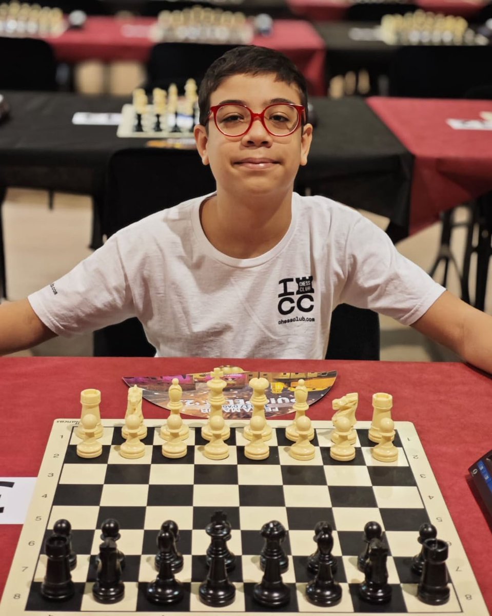 Faustino Oro no logró el record de GM más joven de la historia. DETALLE MENOR. Tiene 12 años y juega como un viejo lobo del ajedrez. En 5 años será un jugador de súper elite sin lugar a dudas. En 10 años será la figurita repetida que compita siempre por el campeonato mundial.