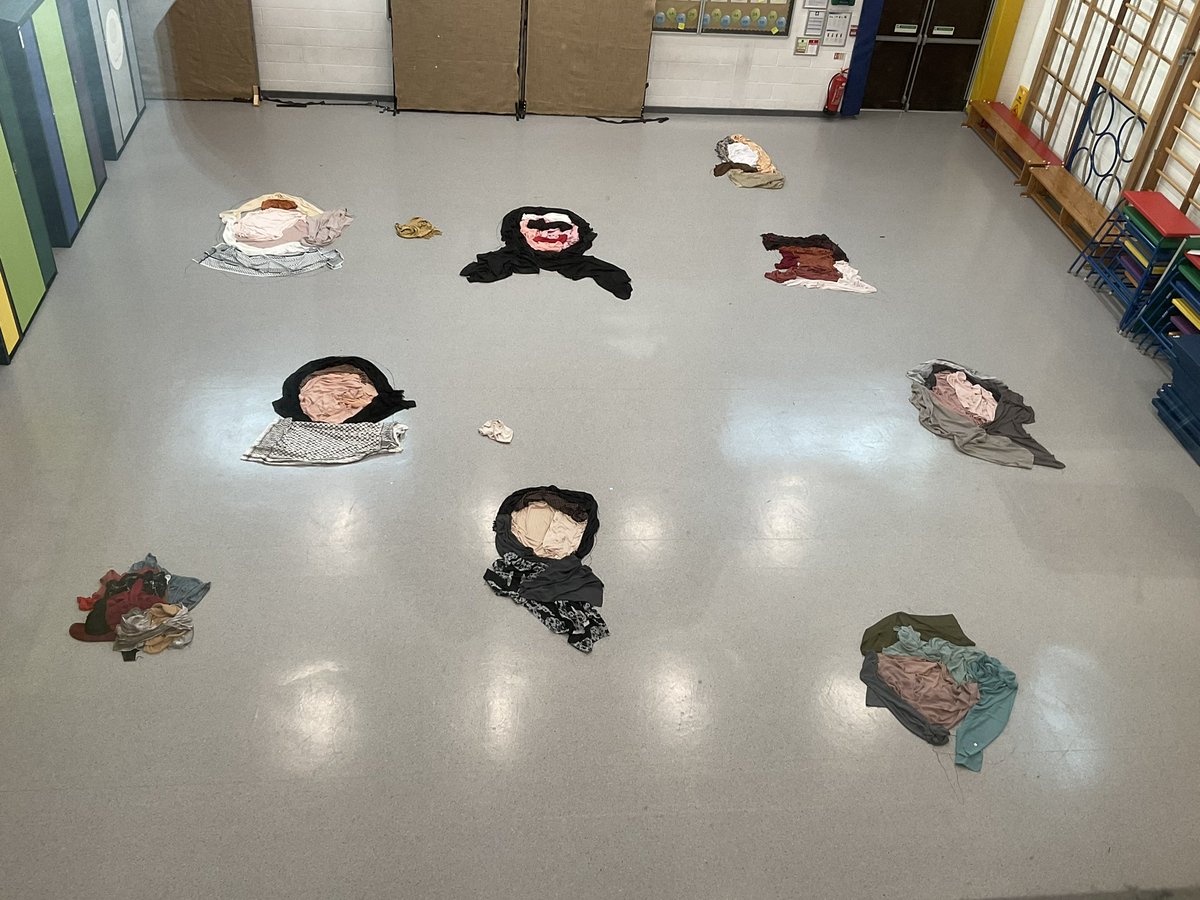 Our <a href="/WorldBookDayUK/">World Book Day UK 📚</a> story *Not Now Noor* was a wonderful opportunity to connect the story to incredible women in our lives, just in time for International Women's Day. Honoring their strength and influence through our large-scale hijabs!  #WorldBookDay #InternationalWomensDay