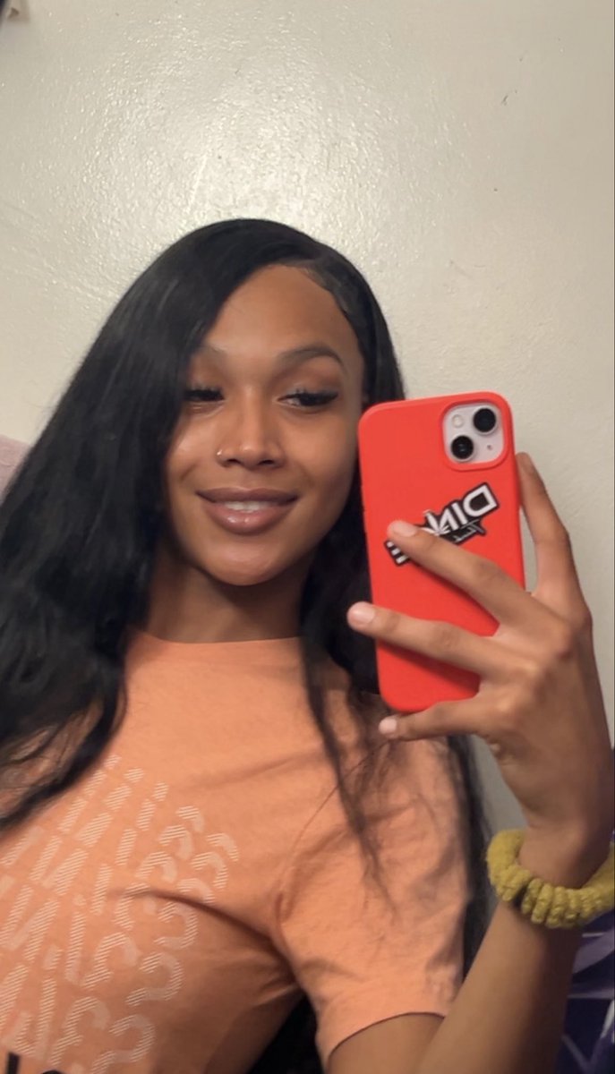 Ericka💜 tweet media