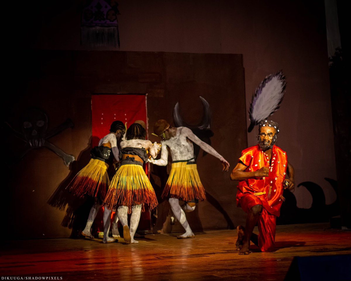 While Nollywood grows.
And Afrobeats spreads wide.

As powerful and accessible as Theatre in Nigeria, it is one of the most overlooked creative industries we have.

The stage, where stories first lived is slowly being forgotten.

That’s why Art Factory by Gidzeey matters.