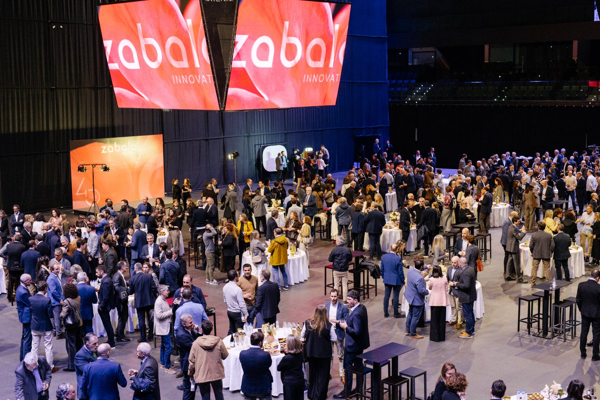 YOU MEDIA tweet media