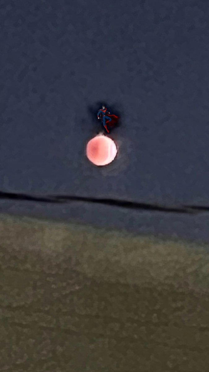 MrEmmanGarcia's tweet photo. Bloodmoon with superman 😁 https://t.co/gz3bNhrlhy