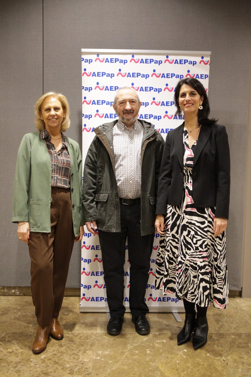 Elmedicoint's tweet photo. La @aepap detecta desajustes entre la formación MIR y las necesidades de #pediatras en #AtenciónPrimaria. En la presentación del #CongresoAEPap2026, el presidente Pedro Gorrotxategi ha comentado que el déficit de profesionales aumentó del 26 % en 2018 al 30 % en 2024
https://t.co/jhyFez0wvb