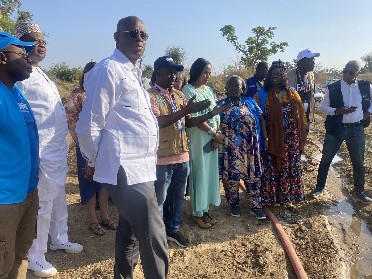 RefugeesCmr's tweet photo. In Minawao🇨🇲, UNHCR’s @RaoufMazou visits:
✔️ 151 hectares of farmland
✔️ Innovative reforestation &amp; livelihoods projects
✔️ medical &amp; social services helping refugees move from dependency to self‑reliance &amp; dignity.

Thanks to host communities &amp; Gov’t leadership https://t.co/dvW7y2Z098