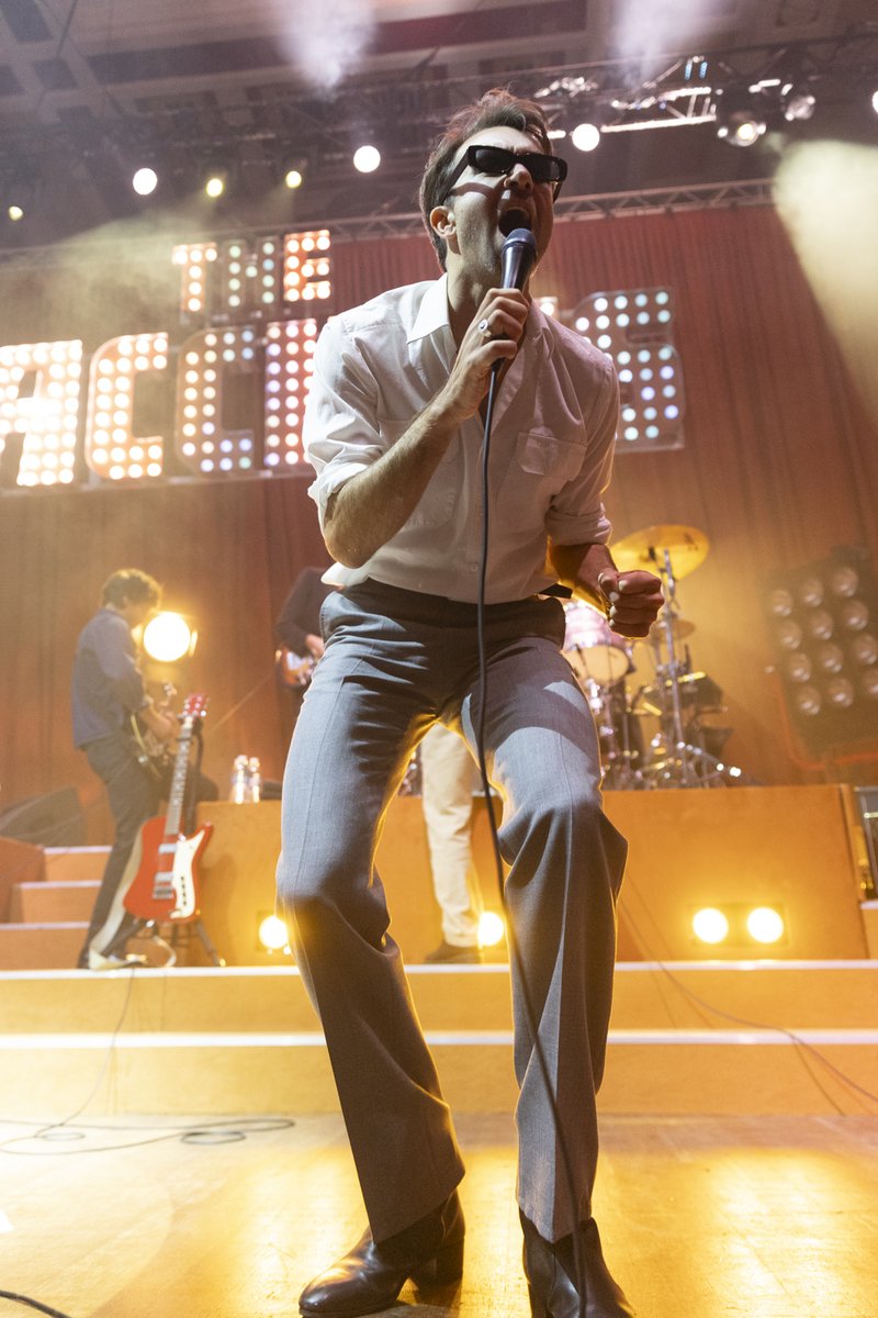 O2 City Hall Newcastle tweet media