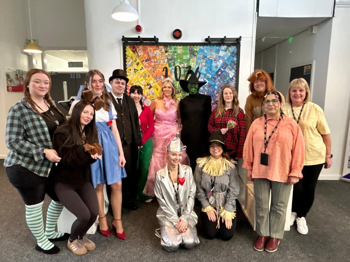 Hurst Hill Primary tweet media