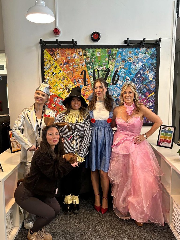 Hurst Hill Primary tweet media