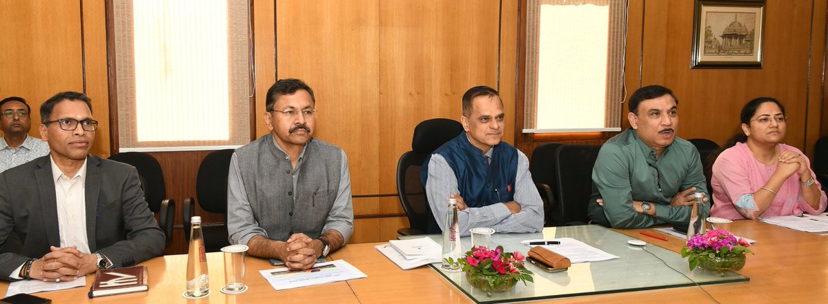 Met the Chief Secretary of Haryana Shri Anurag Rastogi to address inter-state issues  regarding the Rail Rapid Transport System from New Delhi to Shahjahanpur- Neemrana-Behror today

5 March 2026

<a href="/BhajanlalBjp/">Bhajanlal Sharma</a> 
<a href="/DIPRRajasthan/">सूचना एवं जनसम्पर्क विभाग, राजस्थान सरकार</a> 
<a href="/RajCMO/">CMO Rajasthan</a> 
<a href="/RajGovOfficial/">Government of Rajasthan</a> 
<a href="/PIBJaipur/">PIB in Rajasthan</a>