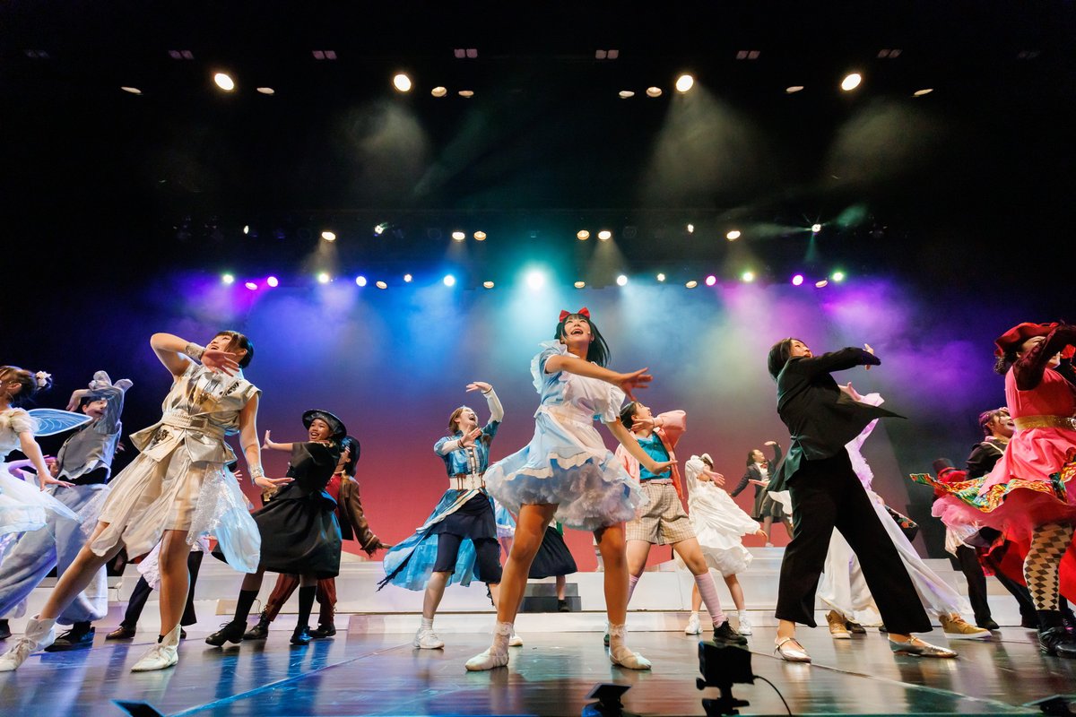 SpicaLittle's tweet photo. 『7人のアリス〜THE ORIGIN〜』終演から2週間。舞台写真をご紹介します✨️

ワンダーランドの世界を、どうぞお楽しみ下さい🎵

⚠無断使用厳禁⚠

#劇団LittleStar
#劇団リトルスター
#子役 #ミュージカル
#7人のアリス2026
#堺市 #高石市 #和泉市 #泉大津市 https://t.co/kNYIDMsaHf