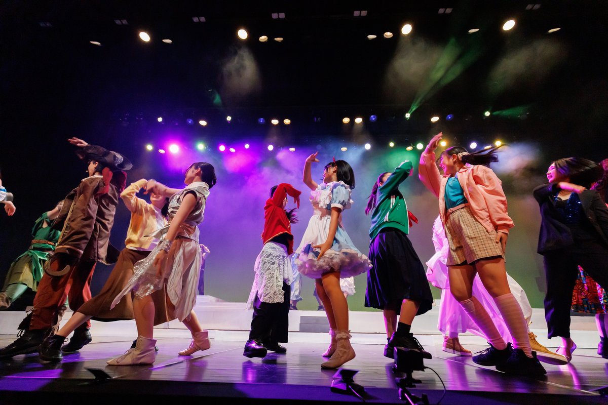 SpicaLittle's tweet photo. 『7人のアリス〜THE ORIGIN〜』終演から2週間。舞台写真をご紹介します✨️

ワンダーランドの世界を、どうぞお楽しみ下さい🎵

⚠無断使用厳禁⚠

#劇団LittleStar
#劇団リトルスター
#子役 #ミュージカル
#7人のアリス2026
#堺市 #高石市 #和泉市 #泉大津市 https://t.co/kNYIDMsaHf