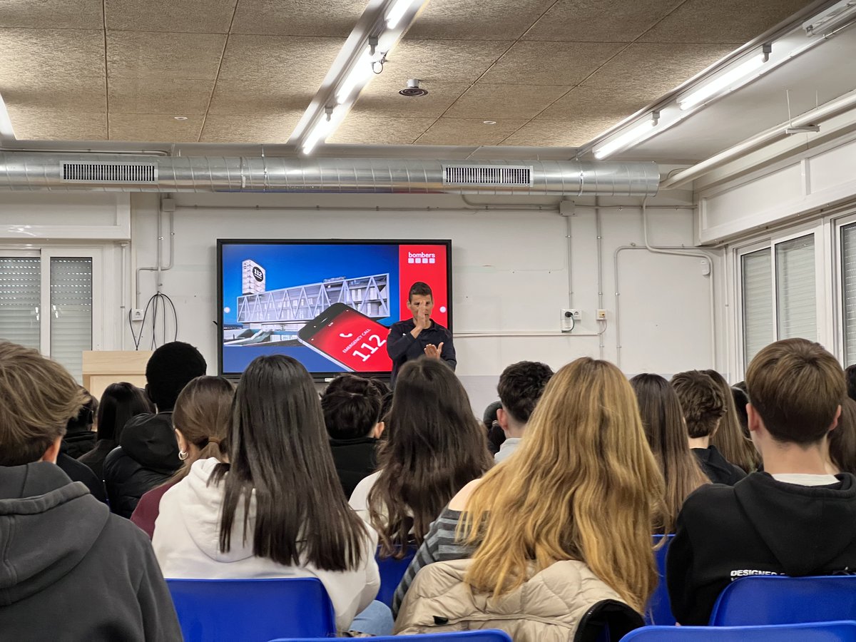 INS Almenar tweet media