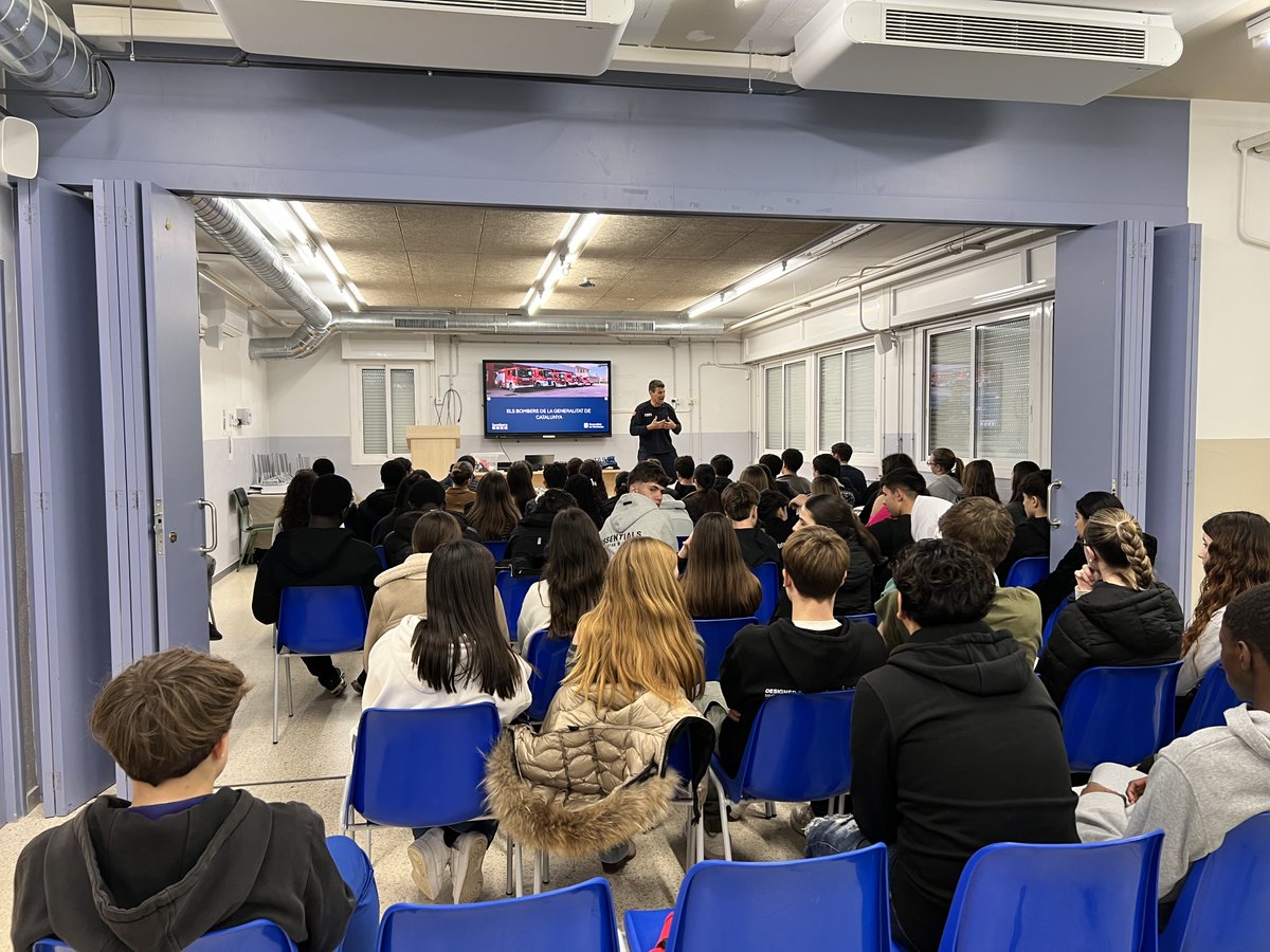 INS Almenar tweet media