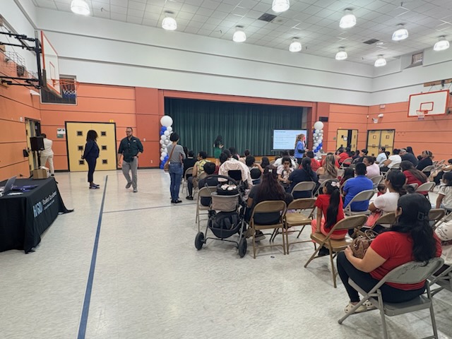 BetsyRossElem's tweet photo. Thank you to all the families and staff who came out to hear more information about #Future2 yesterday. Visit Future 2 - Accelerate Houston https://t.co/OPbR0LjeLe if you would like to learn more information. https://t.co/KSlMGOKU5p