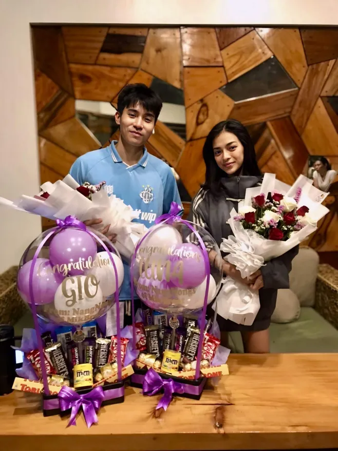 nangnongs_ofc's tweet photo. Just a little treat for our best actors, Gio and Luna!

We see all the effort and hard work you’ve been putting in, and it’s really translating on screen. You’re doing great and we can’t wait to see more of you. Always rooting for you both!

— NangNongs of MikBrent 💳

GIOLUNA https://t.co/ZZ5sjQ3pnc
