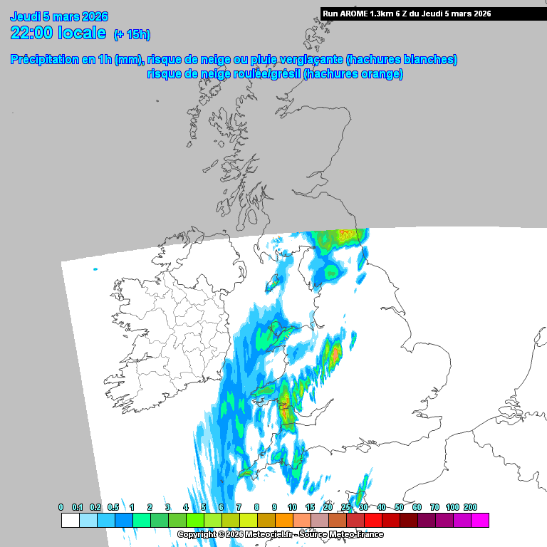 UK Thunderstorm Updates tweet media