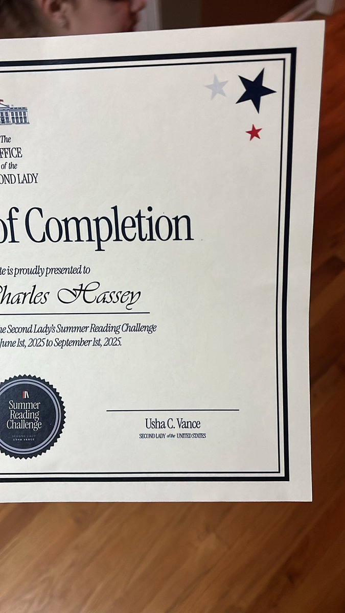 ChaseHassey's tweet photo. @SLOTUS why didn’t they atleast auto pen the summer reading certificates for the kids? https://t.co/uXsdr890Q4