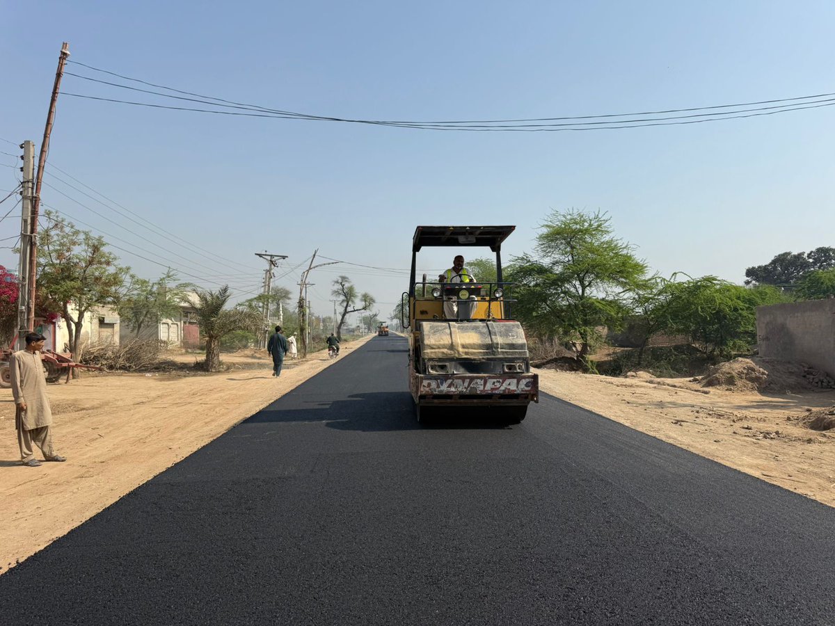 cwdpunjab's tweet photo. #سڑکیں_بحال_پنجاب_خوشحال
Under Chief Minister @MaryamNSharif Roads Restoration Program, Rehabilitation of Bhera Malikwal Shahpur Sahiwal Road Section Jhawarian to Shahpur (length 18.50 km) District #Sargodha
#roadsrestorationprogram #DevelopingPunjab #PunjabProgress https://t.co/rsCU0sY44h
