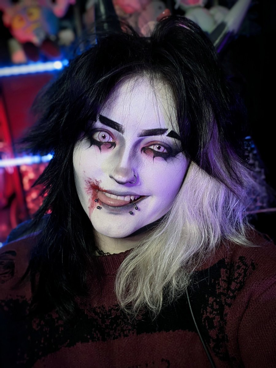 EasyGoingGoth tweet media