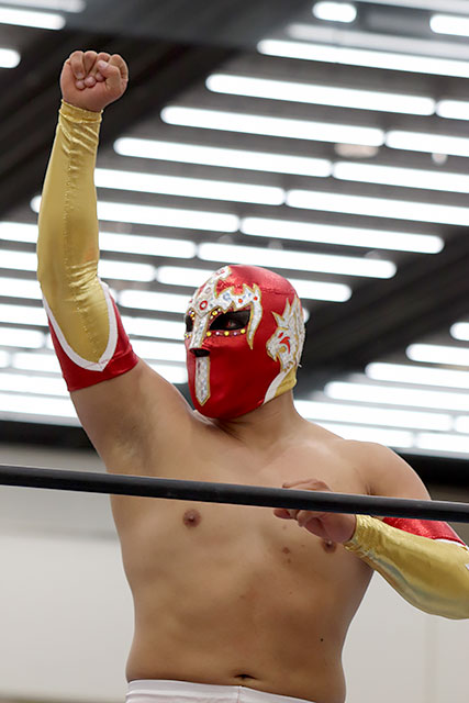 chika_dahlia's tweet photo. 2026/2/22
NJPW PRESENTS CMLL FANTASTICA MANIA 2026
ATCホール
第6試合【『FANTASTICA MANIA 2026』タッグトーナメント準決勝戦】
マスカラ・ドラダ、ミスティコ vs バリエンテ・ジュニア、フトゥーロ③
#MascaraDorada
#ValienteJr #Futuro
#FM2026 #njcmll #FantasticaMania2026 https://t.co/yaRcOwniUM