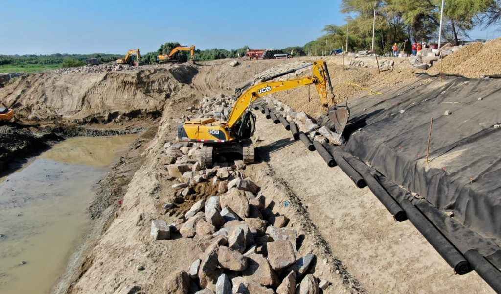 services_links's tweet photo. #Infraestructura #construccionn 
#perú #g2g #ReinoUnido introduciendo los #contratosNEC #BIM #DisputeBoards: hospitales, escuelas, defensas ribereñas. Ofrecemos capacitación de primer nivel con certificación de @Bruneluni 
Consúltenos: infrastructure@mcserviceslinks.co.uk https://t.co/Hqiz2EcKKS