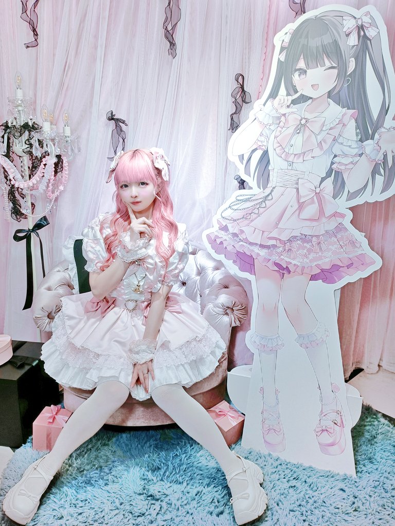 もこ tweet media