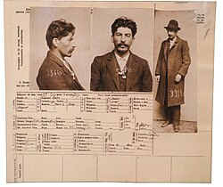 novakvaclav's tweet photo. Dneska má výročí.

5. 3. 1953  dokonal svůj bídnej život zběhlej kněz a bankovní lupič Josif Stalin.
Hodiny na podlaze chcípal ve vlastních chcankách s kalhotama plnejma hoven.
Furt ho tam milujou a znovu mu staví sochy, protože byl taková svině, že se jich bál celej svět. https://t.co/oWZh2jvjgW