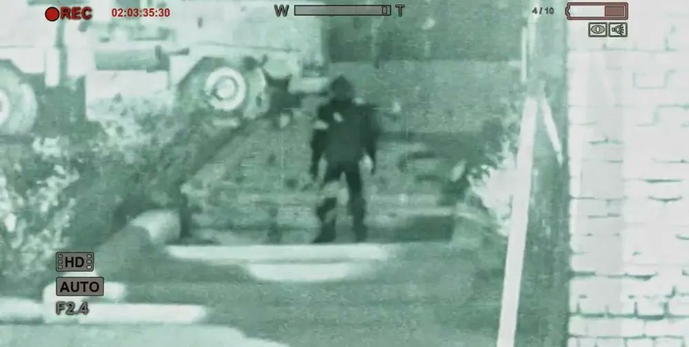 미리 타장 얘기 죄송합니다.

파플탐 플레이어 보니까 아웃라스트라는 공포게임의 주인공이 생각남.
만약 플레이어가 수술이나 시술도 없이 최초의 인간 영생체가 된다면 딱 얘 상황이랑 비슷해지거든.