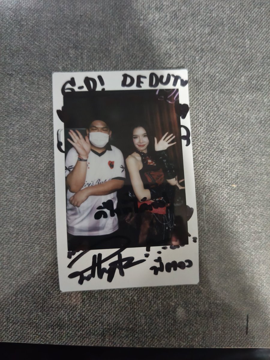 ลงรูปย้อนหลัง1/3/2026 G-D! Debut stage เหนื่อยไหมครับน้องปั้น ตอนโชว์พี่เห็นถึงความตั้งใจและทุ่มเท หาเวลาพักบ้างถ้ารู้ว่าเหนื่อย ร่างกายเราไม่ใช่เครื่องจักรนะ