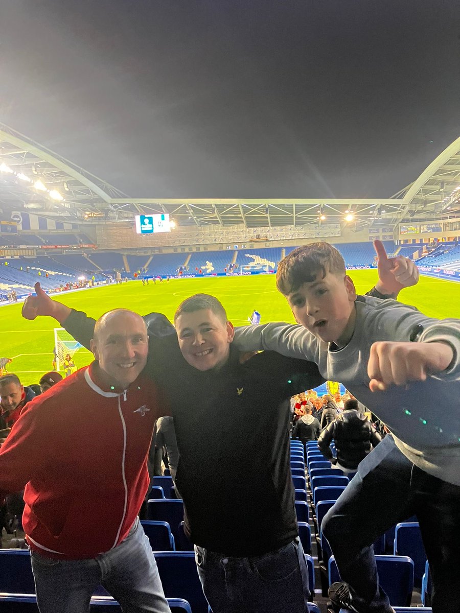 Gooners!🔴⚪️ <a href="/clockendben30/">Ben Bennett</a>