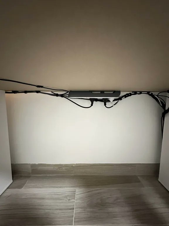 winctrlofficial's tweet image. One picture to cure all your cable OCD. 😌

The rest of the gear is on the way! ✈️📦 

Show us your 'office' in the comments! 👇

📸: Discord @xX M4RAUN Xx

#winctrl #winwing #flightsimulator #msfs2020 #msfs2024 #gearup