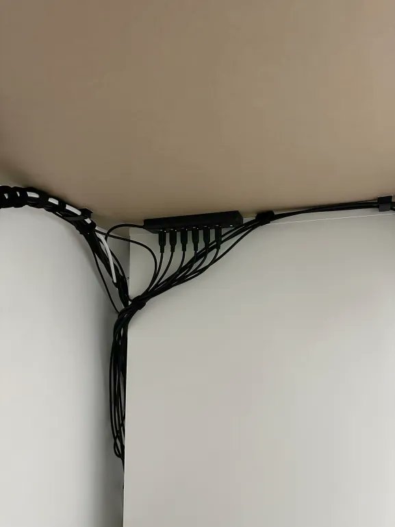 winctrlofficial's tweet image. One picture to cure all your cable OCD. 😌

The rest of the gear is on the way! ✈️📦 

Show us your 'office' in the comments! 👇

📸: Discord @xX M4RAUN Xx

#winctrl #winwing #flightsimulator #msfs2020 #msfs2024 #gearup