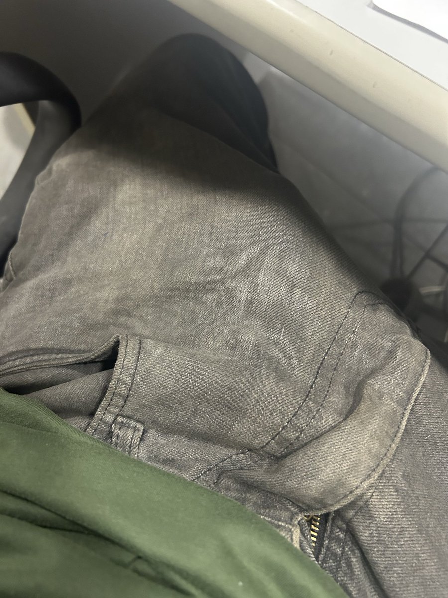 picaderr's tweet photo. Tesao do caralho no trabalho, recorrendo pro porno pra passar o tempo https://t.co/BuBtsc2cRL