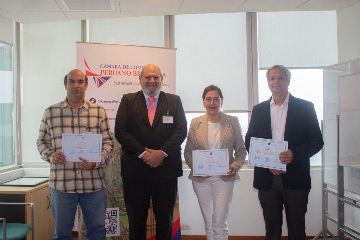 services_links's tweet photo. #Infraestructura #construccionn 
#perú #g2g #ReinoUnido introduciendo los #contratosNEC #BIM #DisputeBoards: hospitales, escuelas, defensas ribereñas. Ofrecemos capacitación de primer nivel con certificación de @Bruneluni 
Consúltenos: infrastructure@mcserviceslinks.co.uk https://t.co/Hqiz2EcKKS