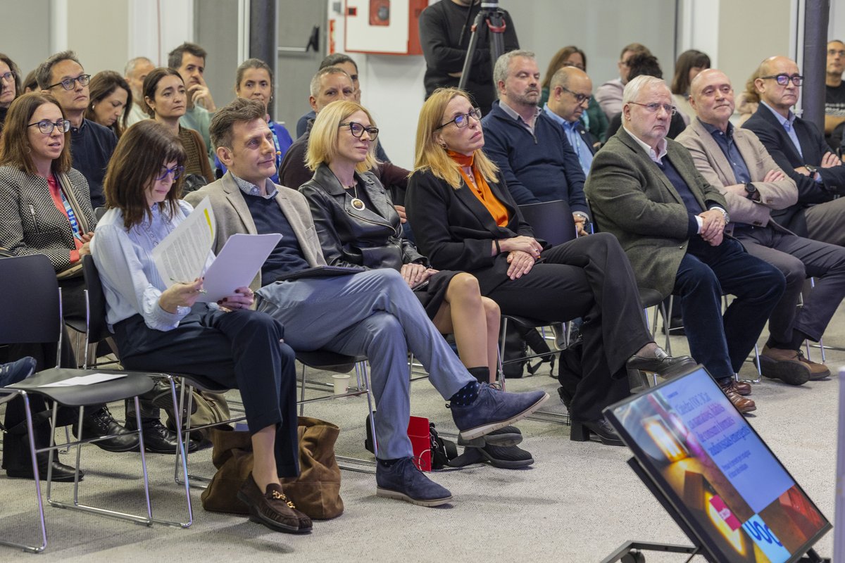 LaureaFolch's tweet image. La @UOCuniversitat i @3CatCorporatiu han presentat avui la nova "Càtedra UOC-3Cat en Narratives, Hàbits de Consum i Formats Audiovisuals Emergents", un espai estable de col·laboració entre la universitat i el sector #audiovisual per impulsar la recerca aplicada, generar