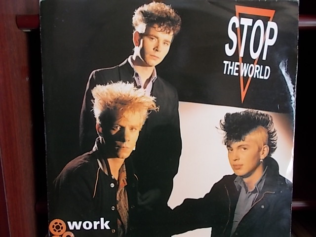 NEWWAVE #ニューウェーブ 東京のレコード店じゃ売ってないでしょ