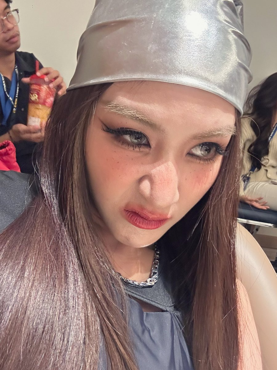 Pin Pattheera tweet media