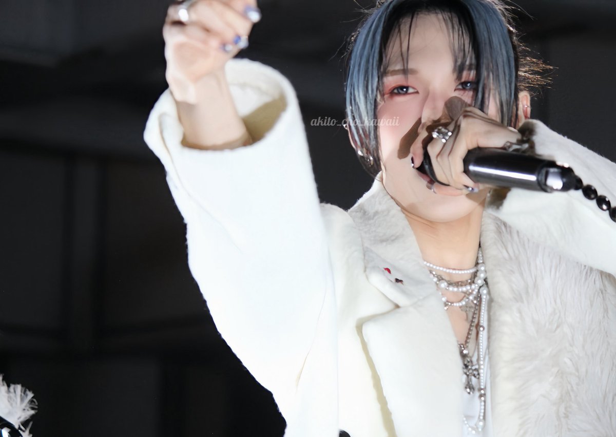 is2_murumuru's tweet image. 260301

いつも見切れる靴が気になって📸

머리부터 발끝까지 다 
너는 내 취향저격ჱ̒^o̴̶̷̤ ·̫ o̴̶̷̤^)

#SevenDeuce #AKITO #三角章斗 #推しカメラ #セブンデュース #SevenDeuce_ReRAISE
@seven_deuce_OA  @akito__1006