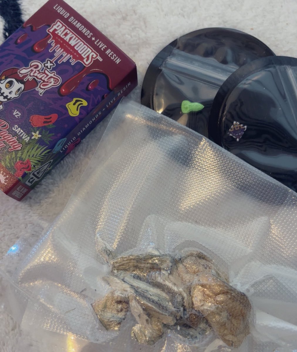 suni ɞ˚₊ tweet media