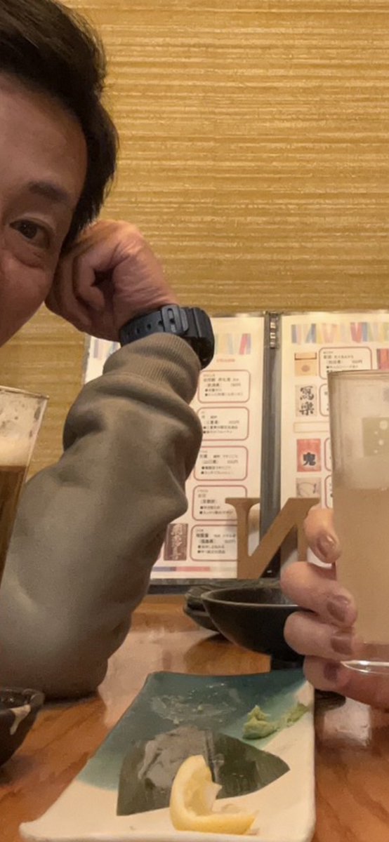 s_sooowa's tweet photo. 【ご報告】
皆様にとって、日常茶飯事中、また地球的には戦争中ではありますが,,,

ひとりの幸せが宇宙のHappyと信じる者として、そうしようと決めさせて頂いたかたと、本日入籍いたしました。68年振りと言うこの良き日にお陰様をもちまして…(略)…
 
共々友々によろしくお願いします。 https://t.co/dtK3rRxjyb