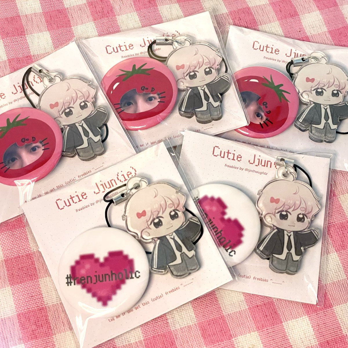 guys mau spill vendor cetak freebies aku, ada yang kepo &amp; mau tau ngga? 😆💕