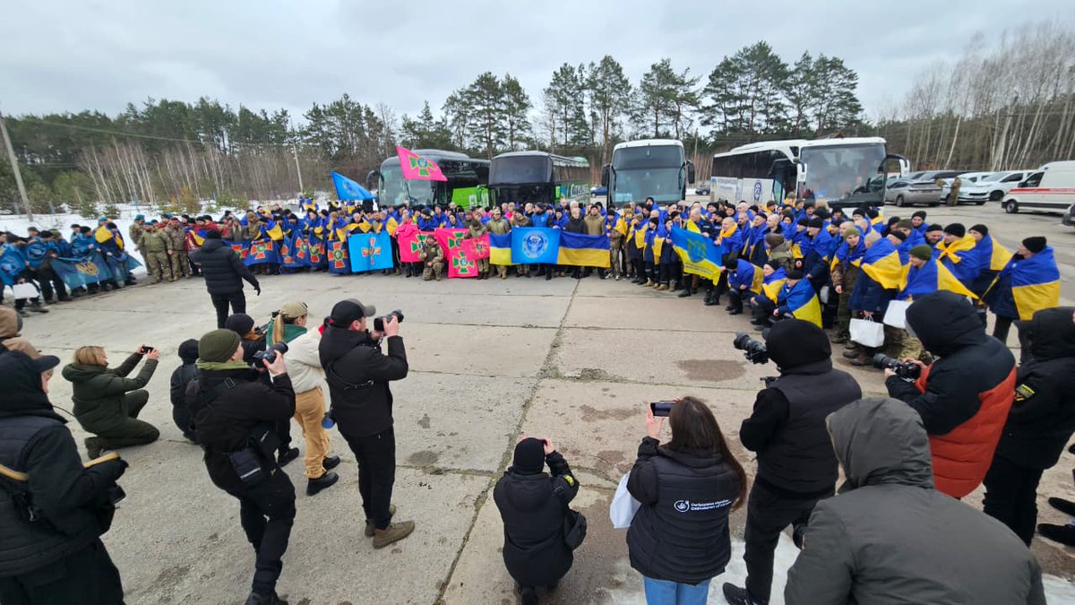 Орест tweet media