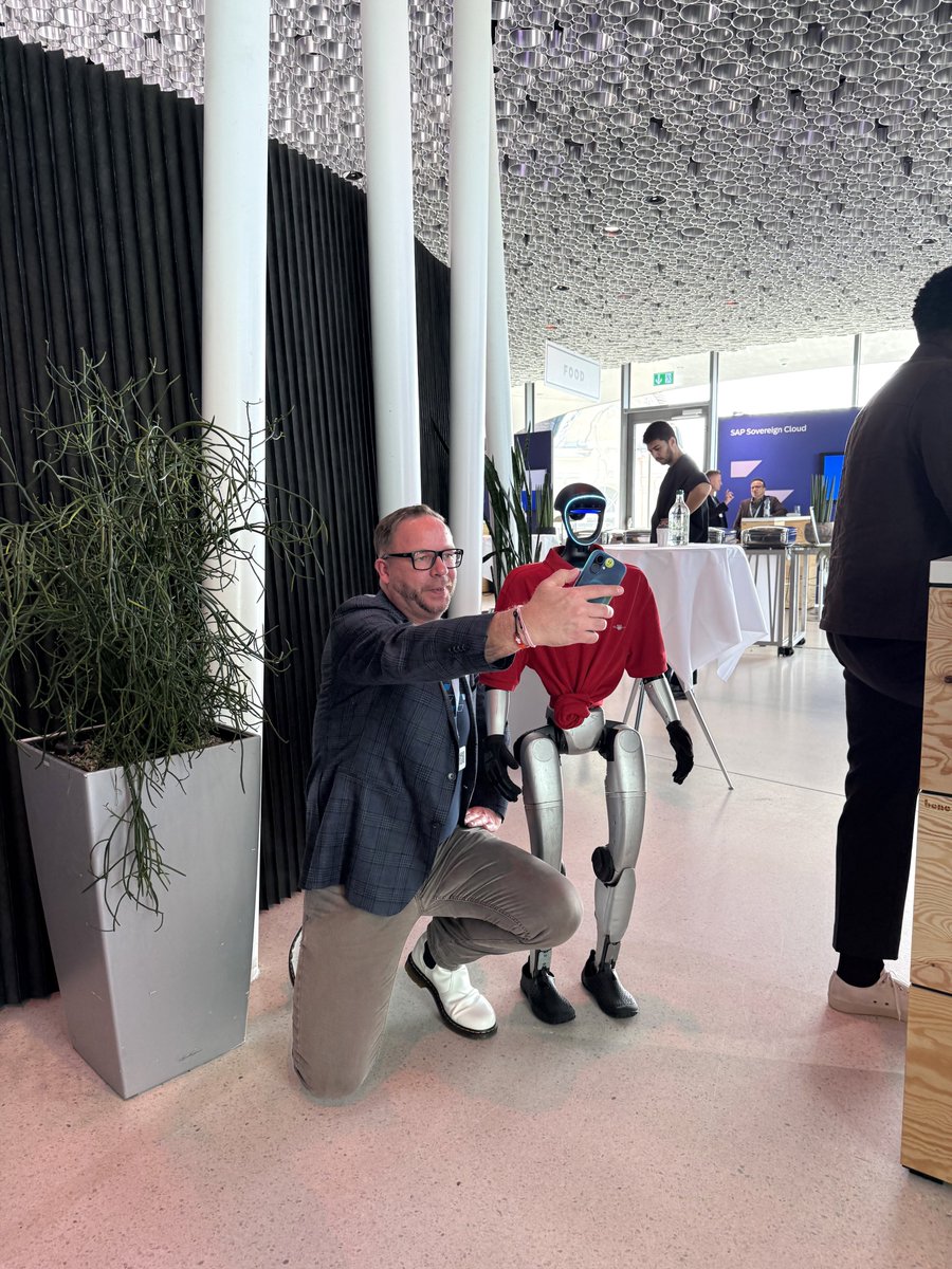 JiVS Powered by Data Migration International tweet media