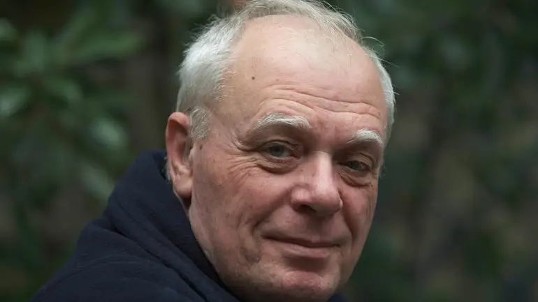 "Gosto muito de ler, sempre foi um prazer enorme. Há livros bons de que a gente não gosta e outros de que gostamos e não são tão bons." - António Lobo Antunes
