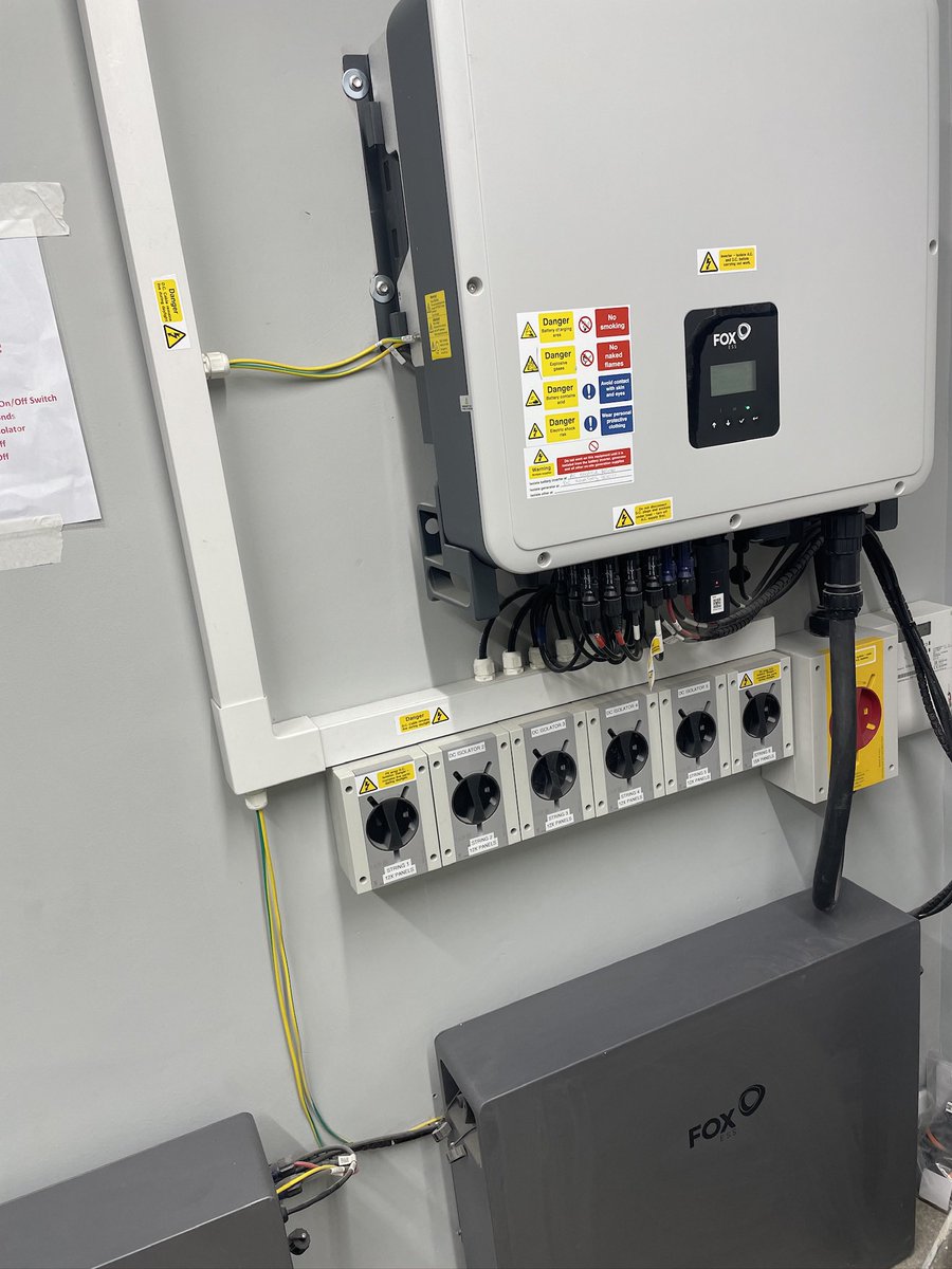 TVES 20kw battery storage saving energy at bottesford sports hall
Free quotes 01724 782356